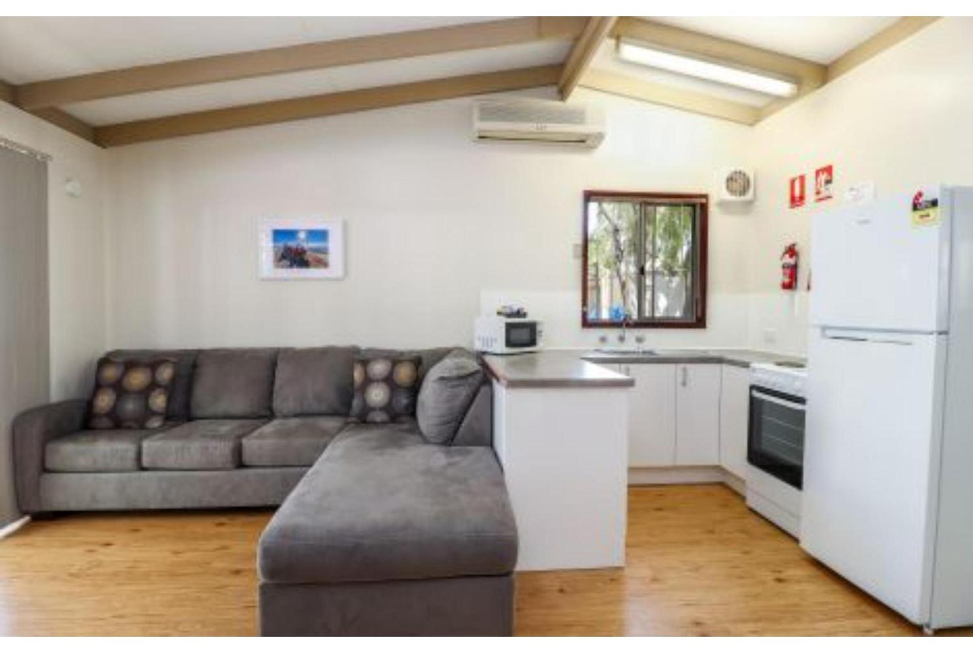 Discovery Parks - Busselton Room photo
